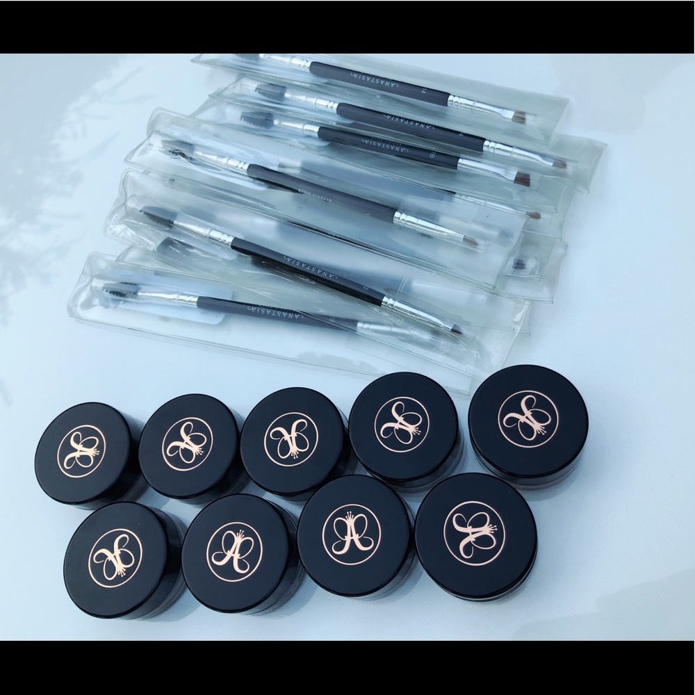 Anastasia Beverly Hills brow cream